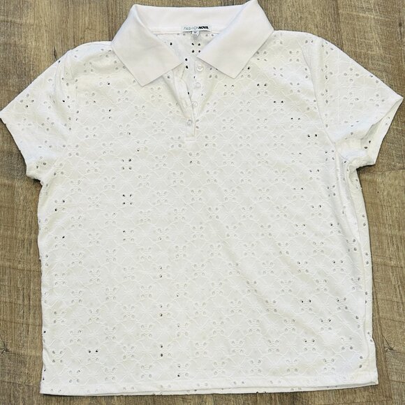 Fashion Nova Eyelet Top White Stretch 1/4 Button Up Cap Sleeves EUC Womens Sx 1X - Picture 1 of 9